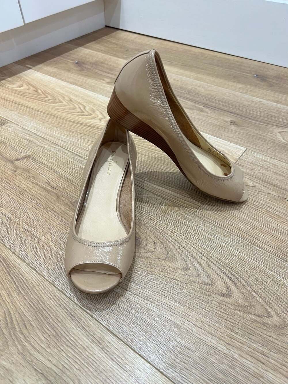 Cole Haan Nike Air Nude Patent Leather Peep Toe Wedge Heels Women’s Size 8